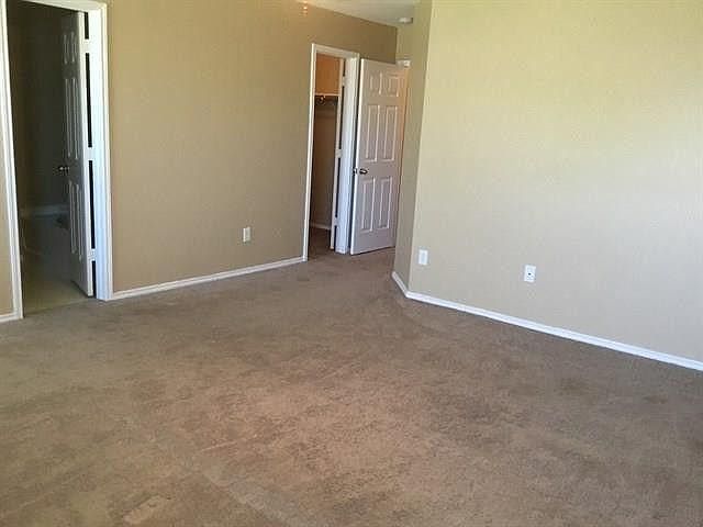 1st image of 2636 Shorewood Dr