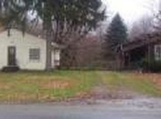 8032 Forest Beach Rd, Watervliet, MI 49098