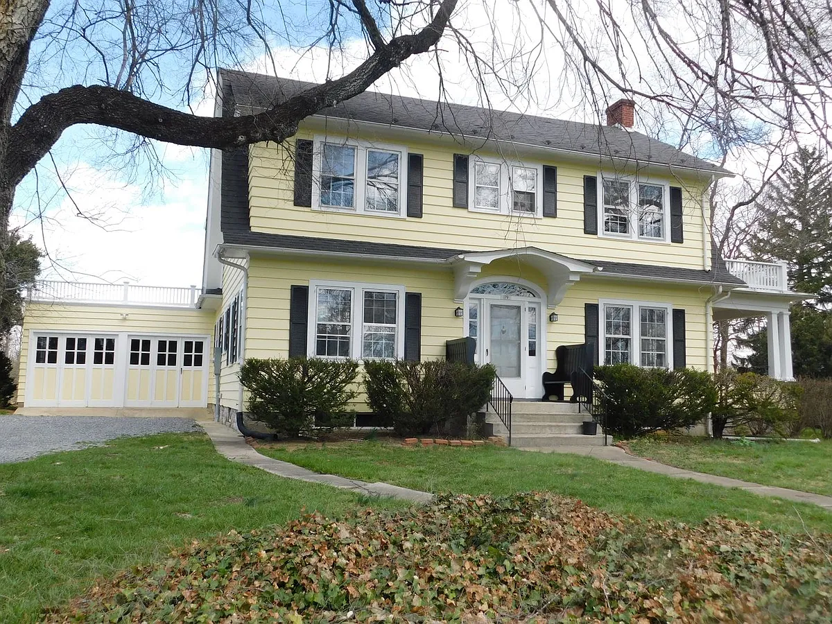 Building Photo - 179 Berrys Ferry Rd