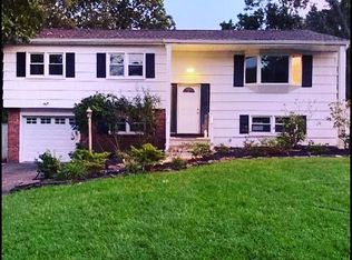 1585 Deer Hollow Dr, Toms River, NJ