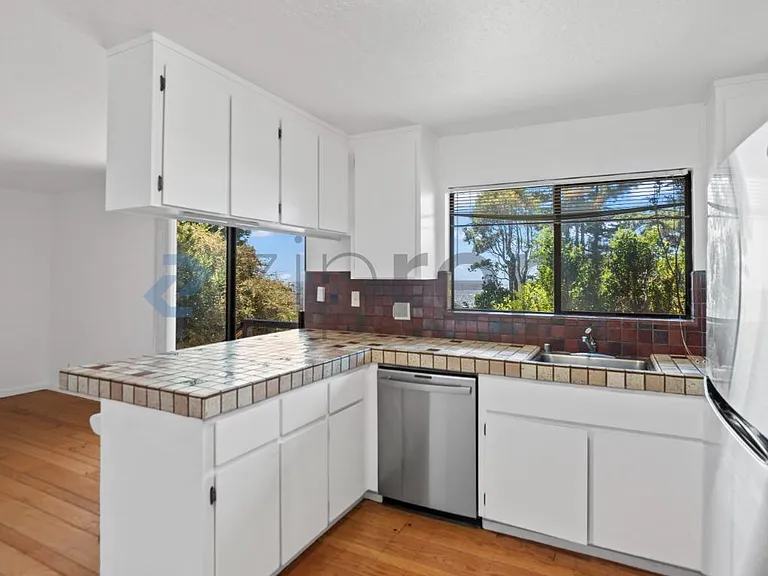 1127 Contra Costa Dr — Photo 13