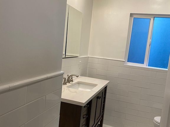 5th image of 842 Westmount Dr #842