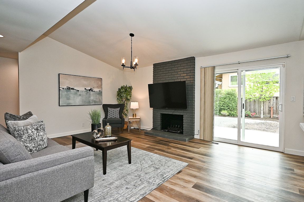 next background image