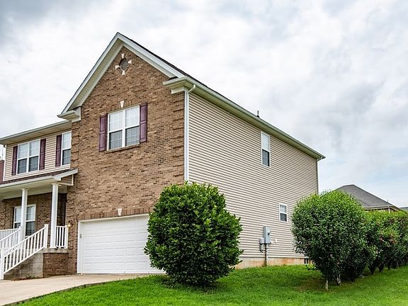 2nd image of 403 Cabernet Dr