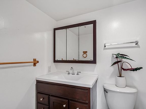 5th image of 1370 Townview Avenue #305