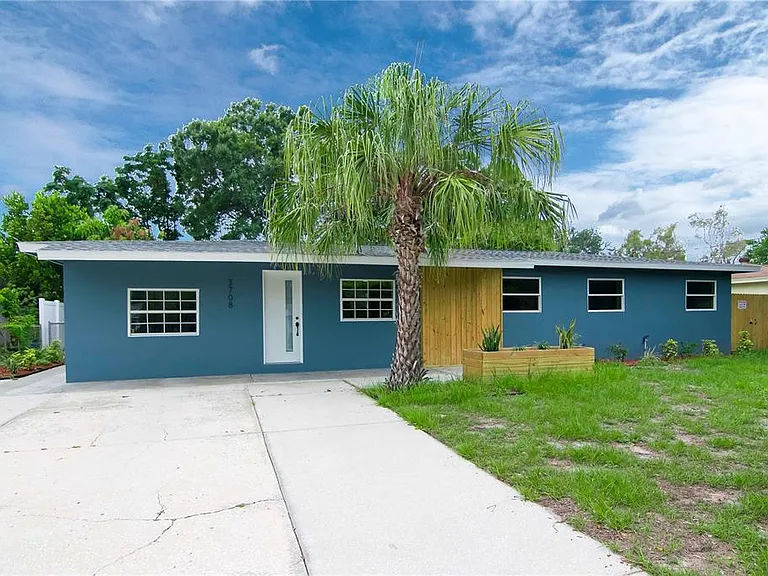 3708 W Tyson Ave — Photo 2