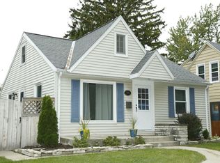 3209 N 87th St, Milwaukee, WI 53222