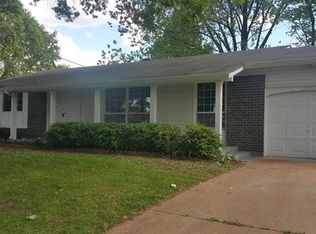 2280 Windsor Dr, Florissant, MO 63033