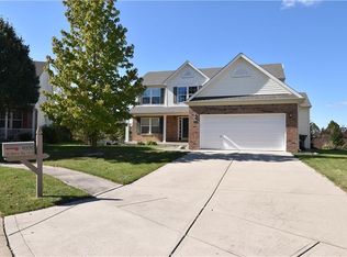9330 N Storm Bay Cir, McCordsville, IN 46055