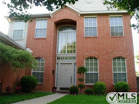 2nd image of 919 Wintercrest Ct