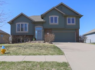 5112 Crogans Way, Council Bluffs, IA 51501