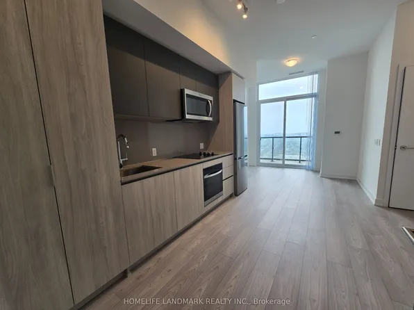 5858 Yonge St, Toronto, ON