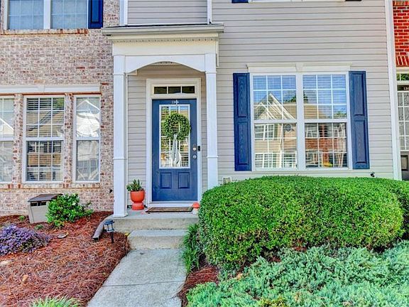 3rd image of 1364 Penhurst Dr