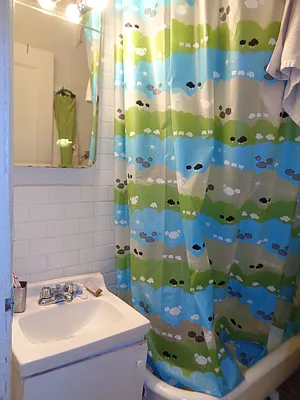 Rented by Metropolitan Equities | media 26