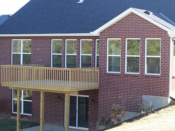 3rd image of 124 Augusta Dr