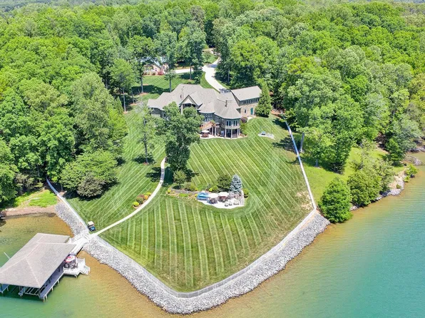 1114 Shady Point Rd, Huddleston, VA 24104