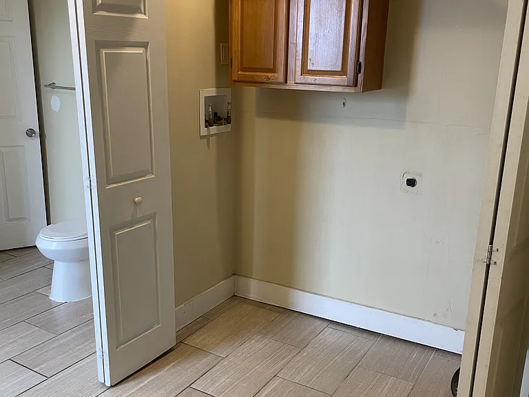 71 N Main St — Photo 20