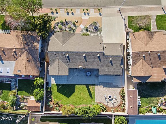 4th image of 180 Cathy Dr