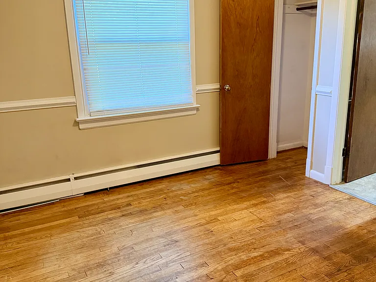 16 Eastlake Dr — Photo 11