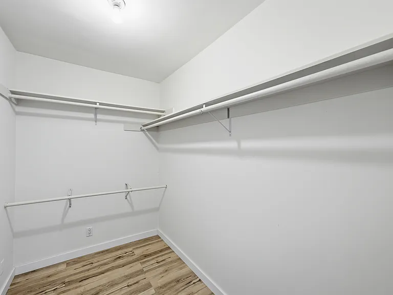 5919 Rolling Rd — Photo 18