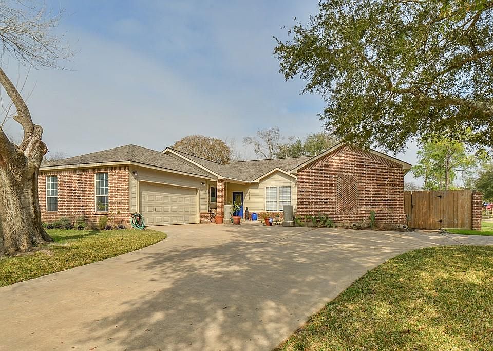1st image of 2302 Turtle Creek Dr