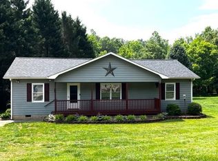 2050 Starcross Rd, Lenoir, NC 28645