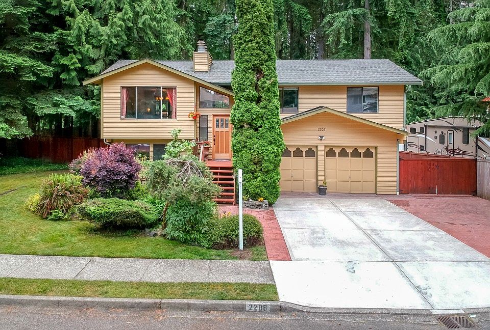 1st image of 2208 35th Ave SE