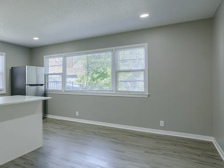 1008 S 29th St #3 — Photo 6