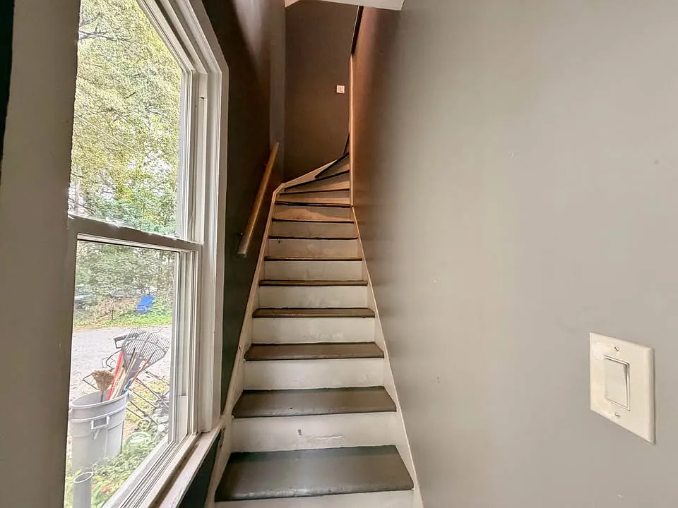 3 bed, 1200 sqft, $1,850 — Photo 3