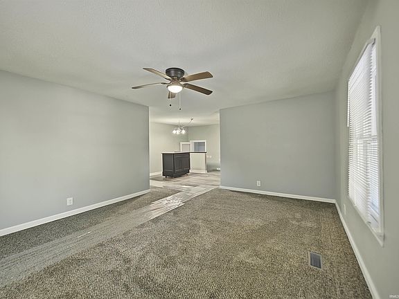 5th image of 8627 New Harmony Rd