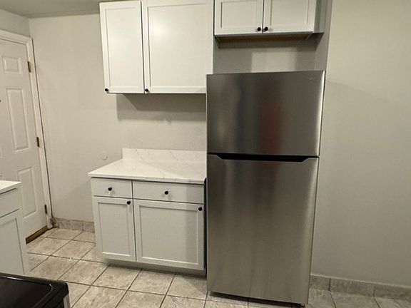 3rd image of 14500 S Torrence Ave APT 1C