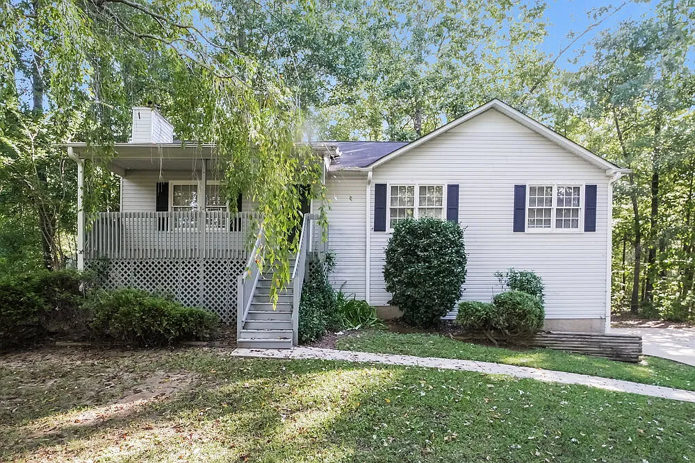 3 bed, 2.0 bath, 1364 sqft, $2,480 — Photo 1