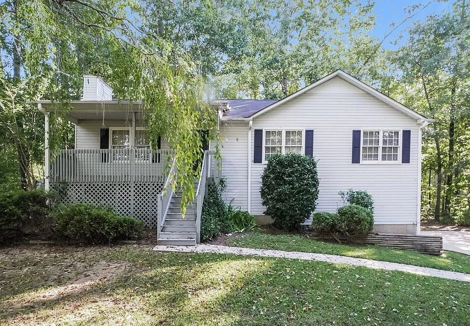 286 Sweetwater Cir