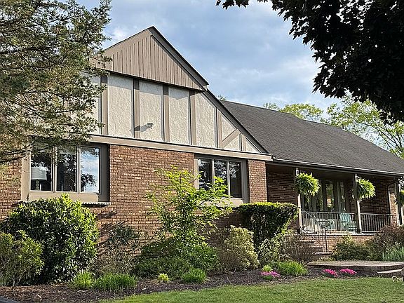 4th image of 12 Craig Rd