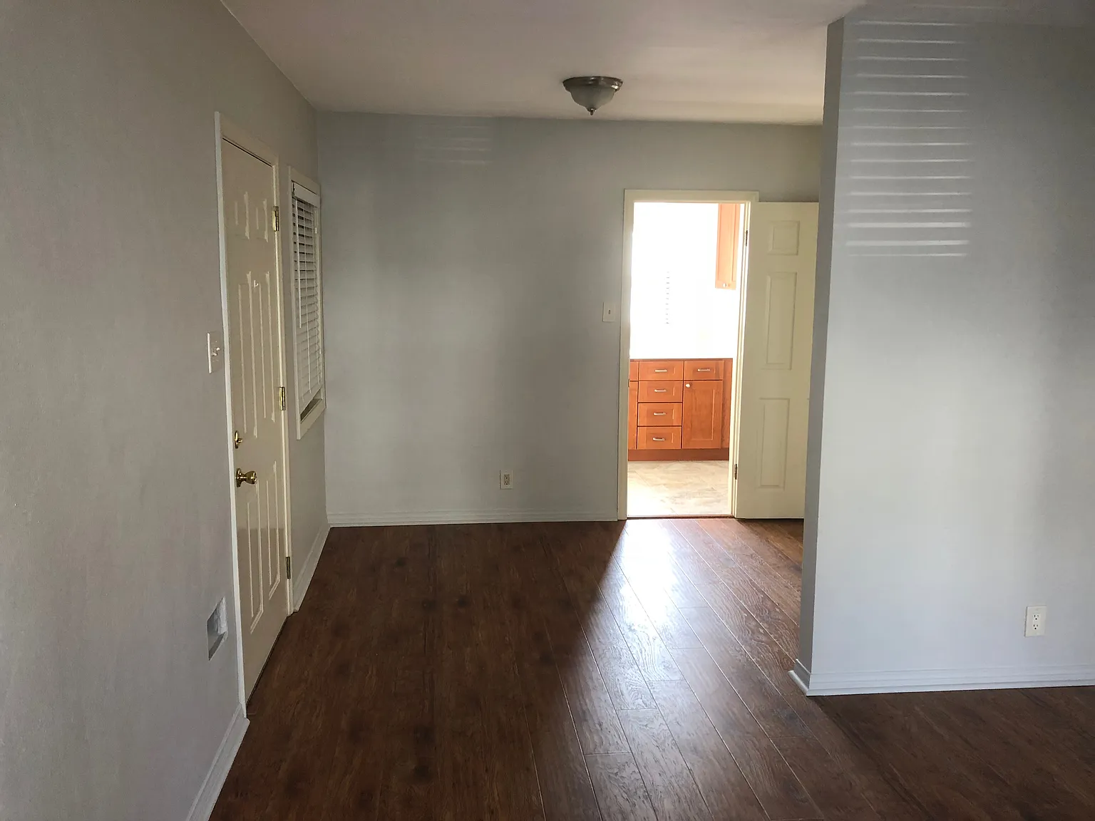 2 bed, 750 sqft, $2,495 — Photo 4