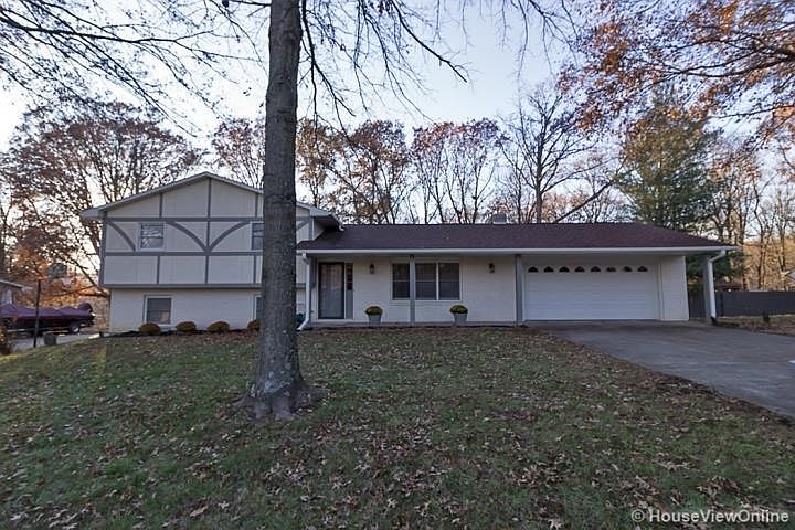1st image of 2733 Tanglewood Dr
