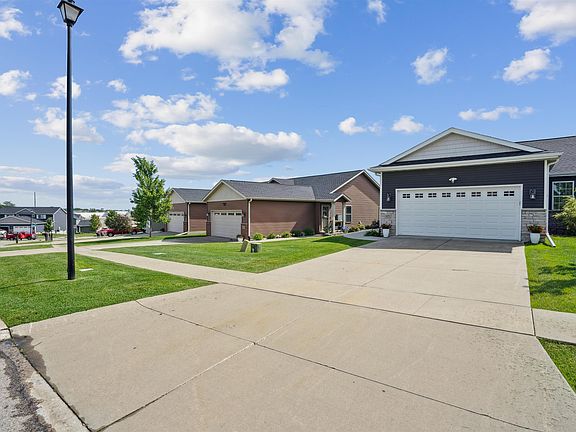 3rd image of 4135 Mourning Dove Dr