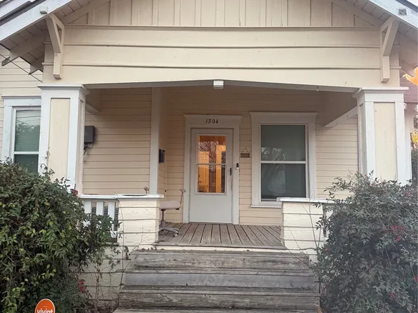 1304 N 22nd St, Waco, TX 76707