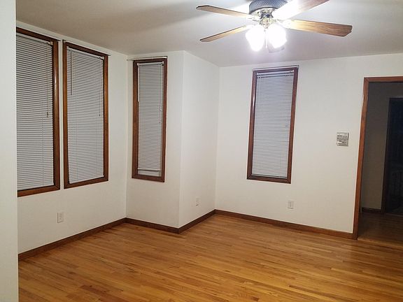 LivingRoom View 1