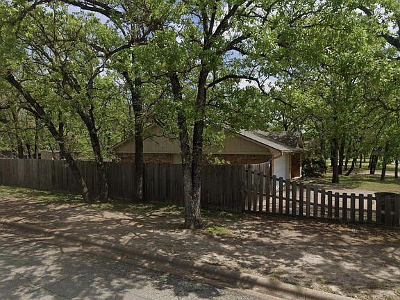 2nd image of 2901 Forestwood Dr