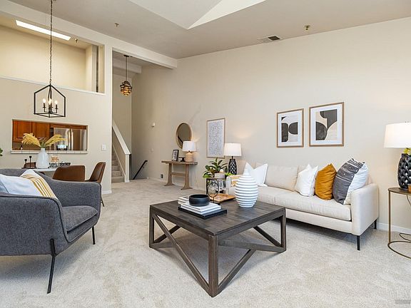 3rd image of 206 Sandpiper Court