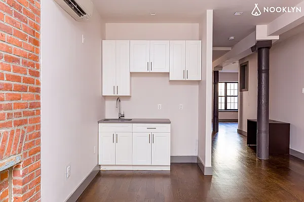 Rented by Nooklyn NYC LLC | media 46