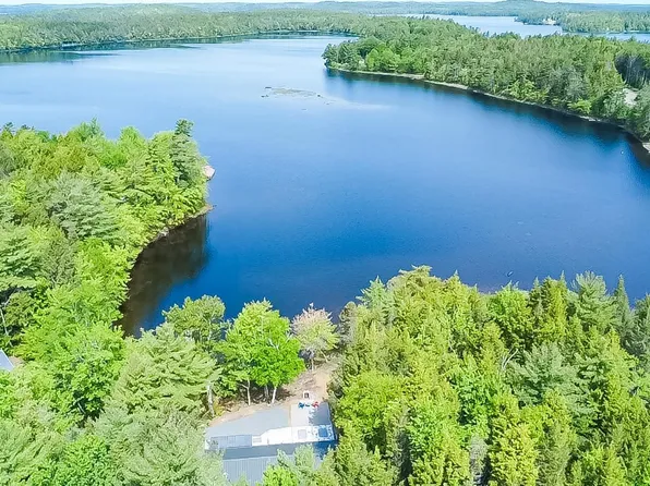 54 Charlotte Ln, Queens, NS B0T 1E0
