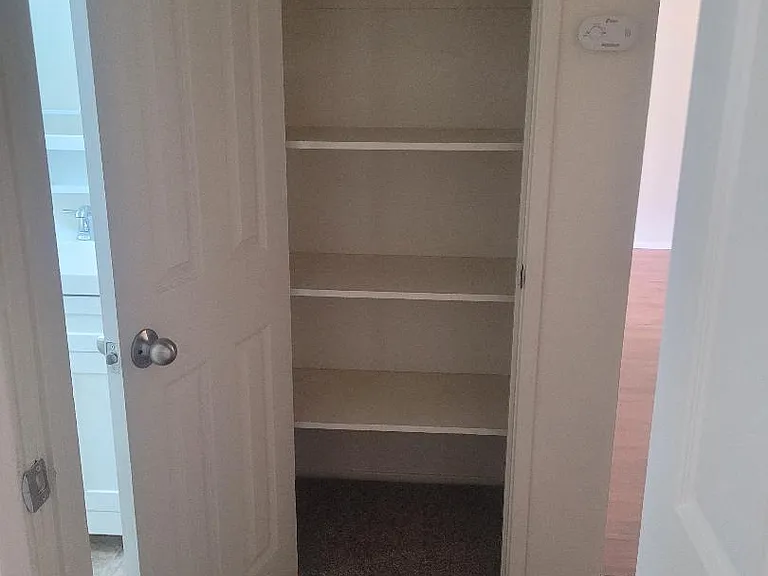 1602 W Rumble Rd — Photo 12
