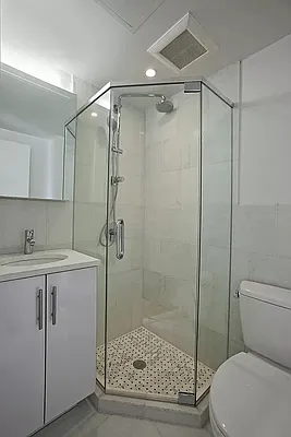 Rented by REAL New York | media 7