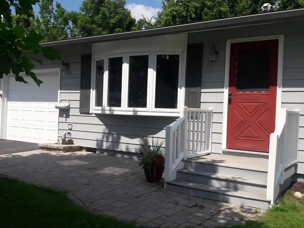 7 Tyler Ct, Manlius, NY 13104