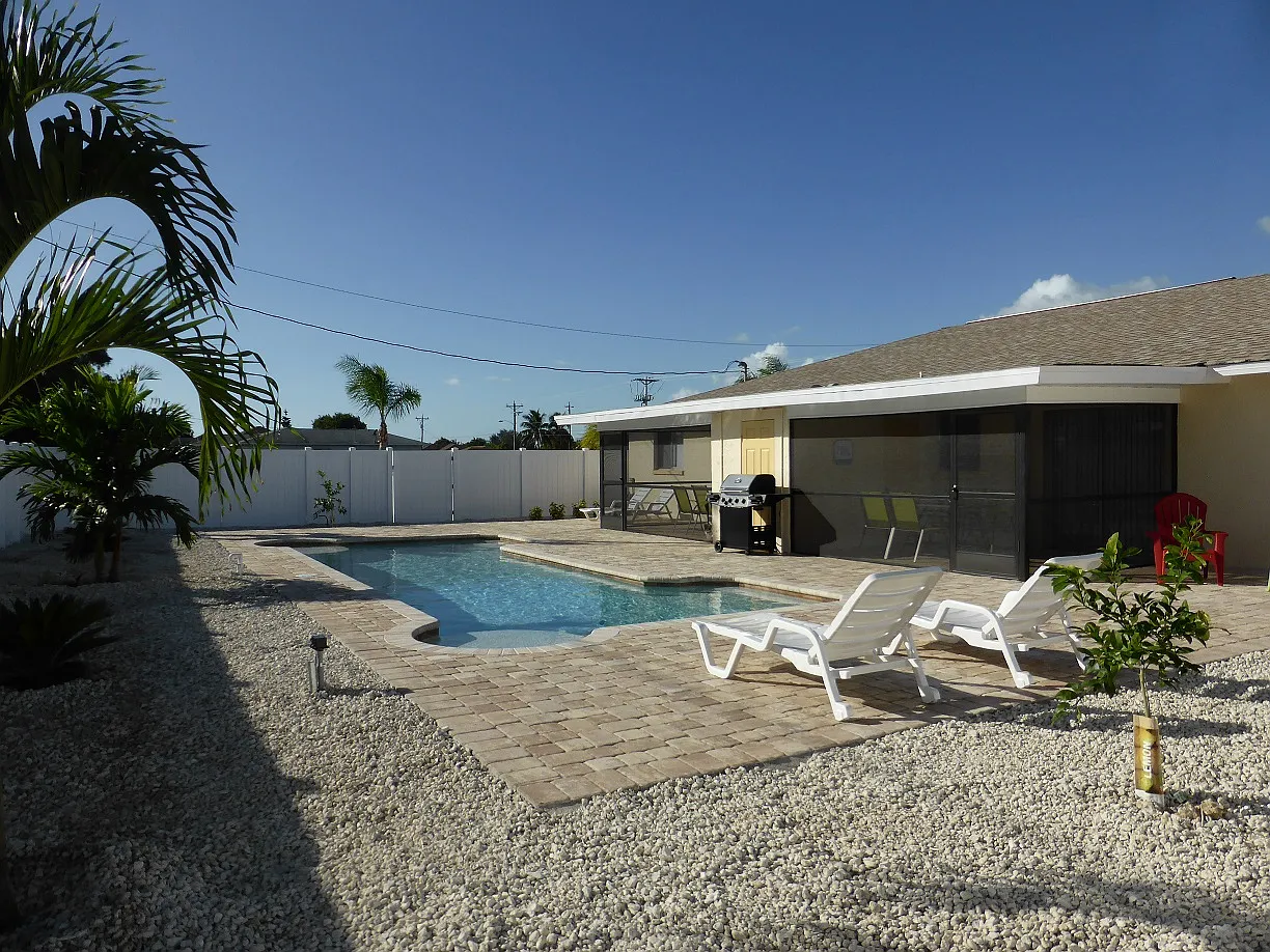 2 bed, 970 sqft, $1,800 — Photo 2