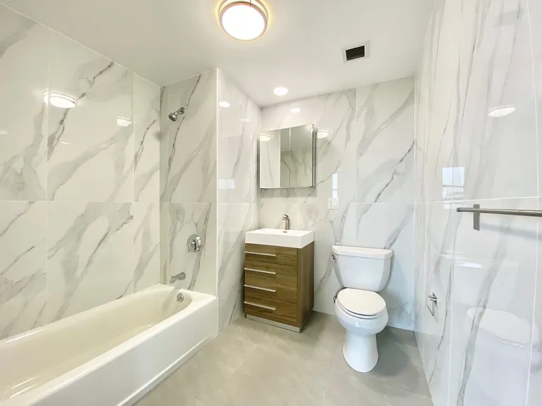 1705 E 17th St #718 — Photo 9