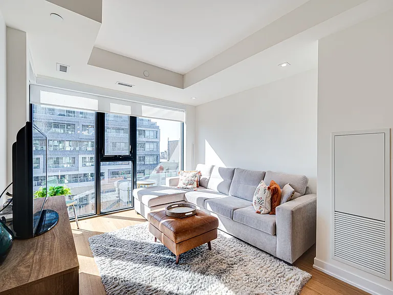840 Saint Clair Ave W #516 — Photo 15