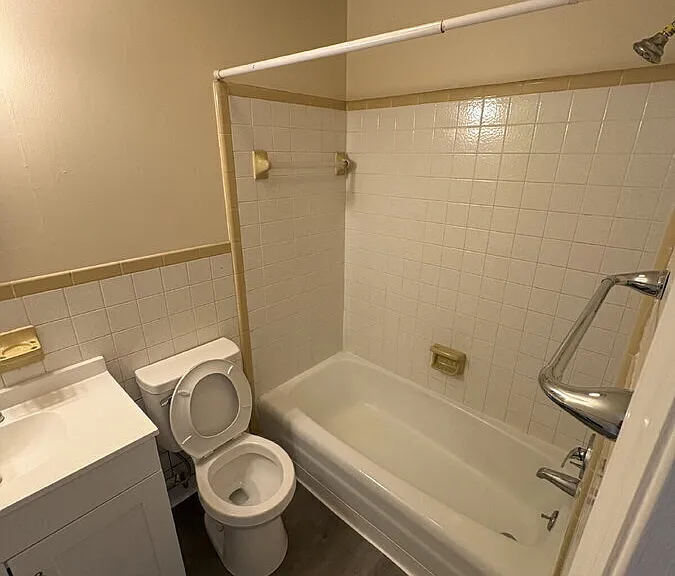 91 Ashby Ave #D — Photo 4